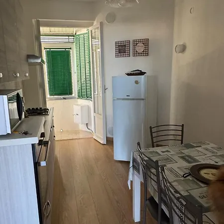 Apartment Morelli - Via Giacomelli 55 Follonica